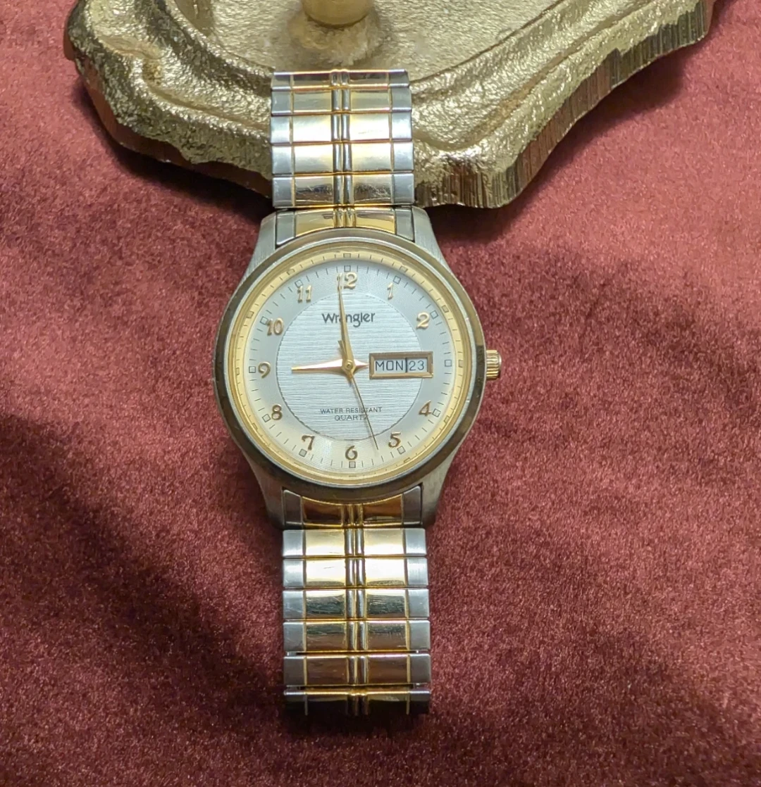Men/Women's Quartz Watch
