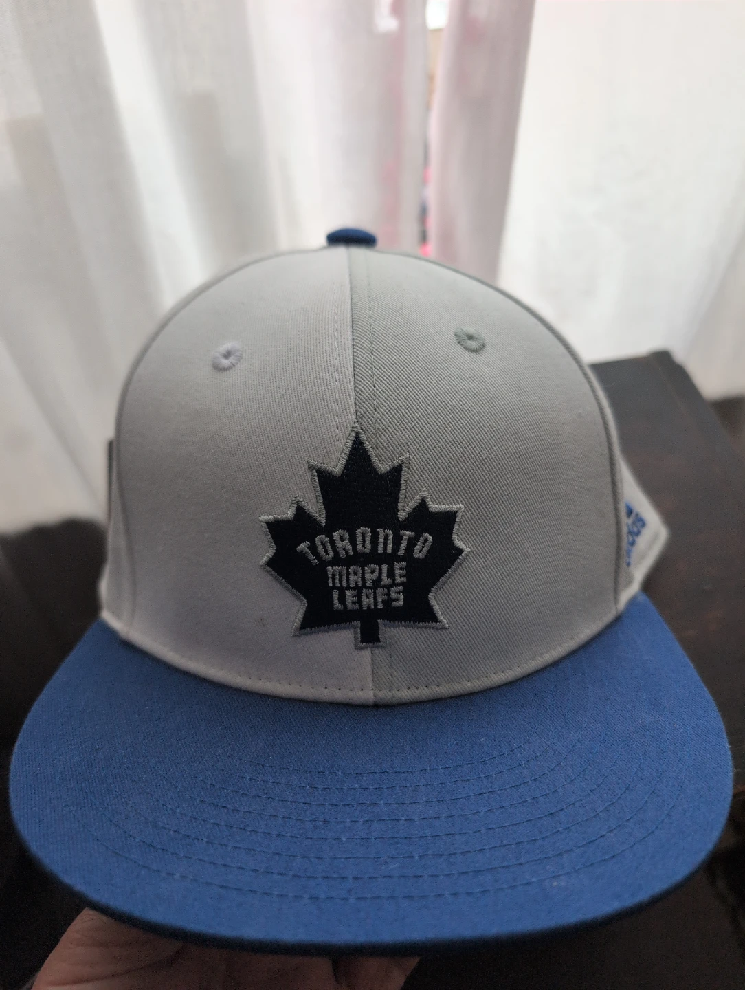🏆 New Adidas Toronto Maple Leafs Cap