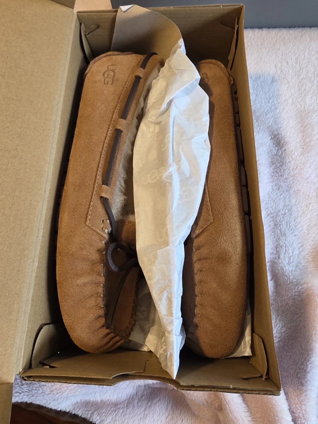 UGG Women's Ansley Moccasin Slippers - Size 9