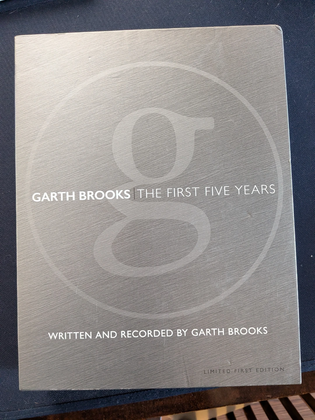 Garth Brooks The First Five Years Limited First Edition Box Set - photo 2