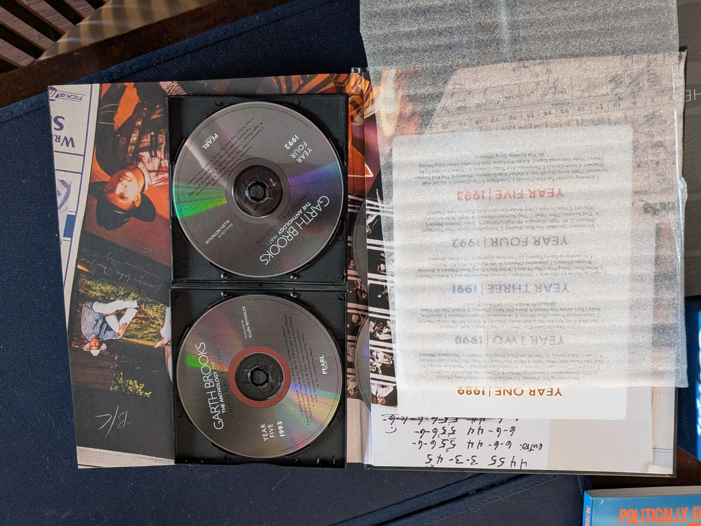 Garth Brooks The First Five Years Limited First Edition Box Set - photo 5