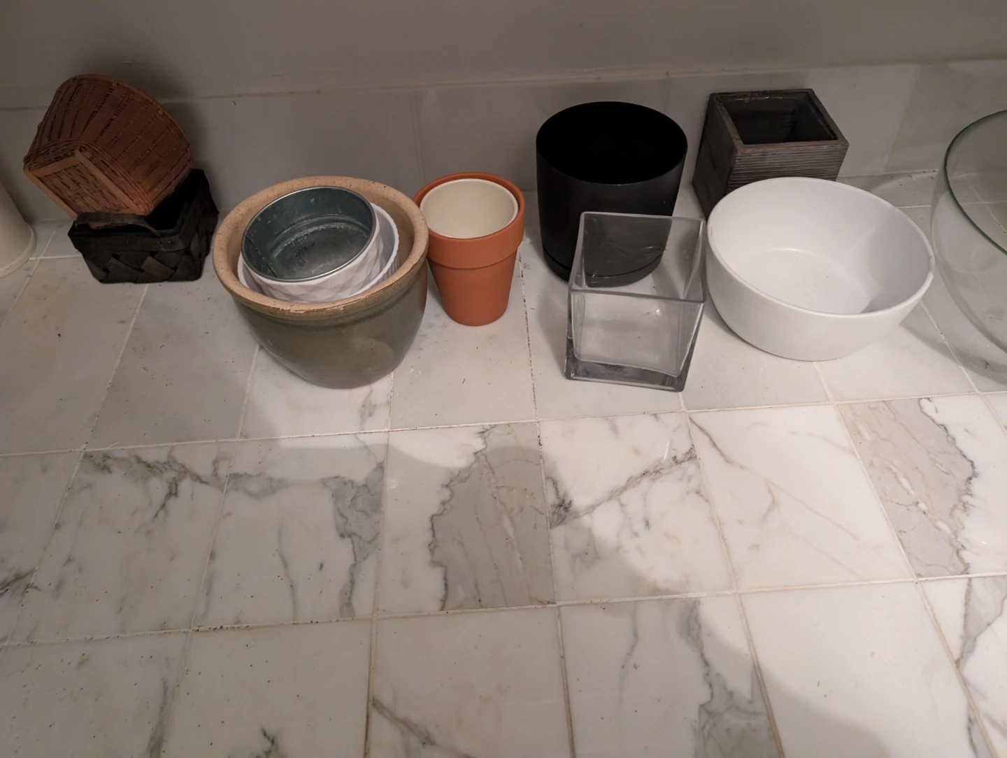 Assorted decorative vases and pots - photo 4