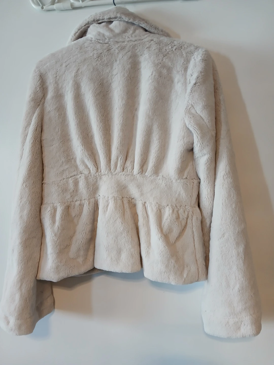 ARMOR JEANS Faux Fur Jacket XS available. FIRM PRICE. - photo 2