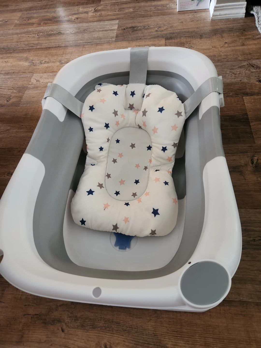 Collapsible Baby Bathtub with Newborn Support