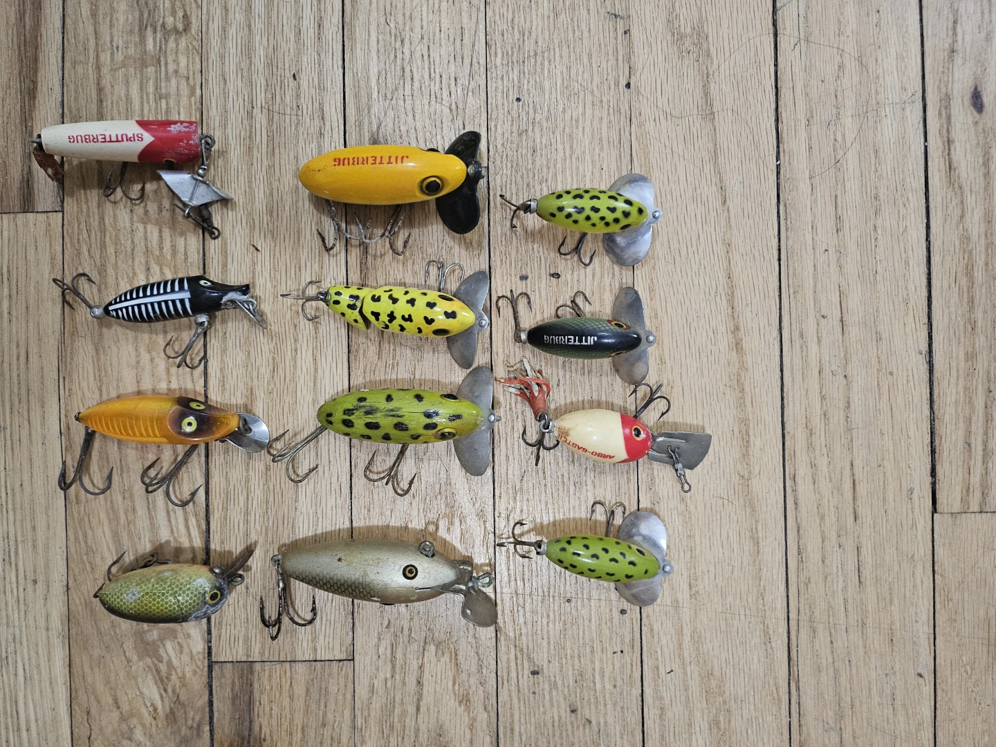 Mixed Fishing Lures and Jig Heads Lot