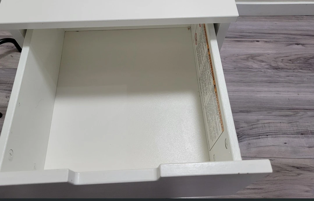 White 3-Drawer Small Cabinet - photo 2