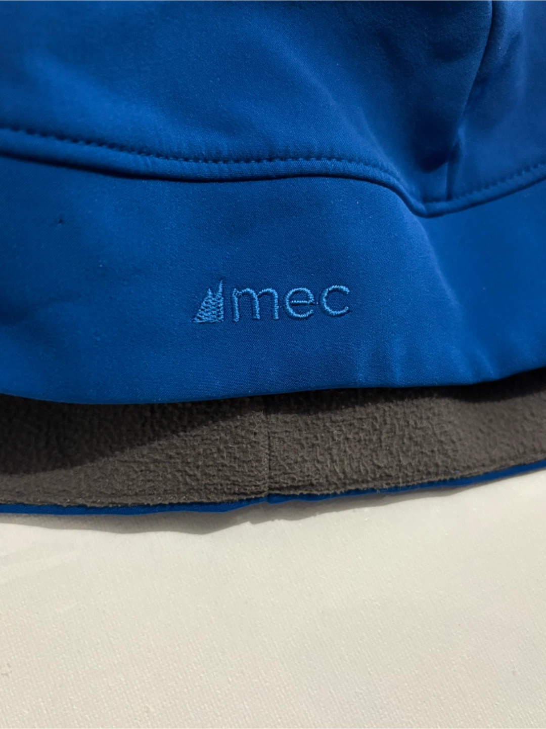 MEC Mountain equipment coop running cap fleece lined