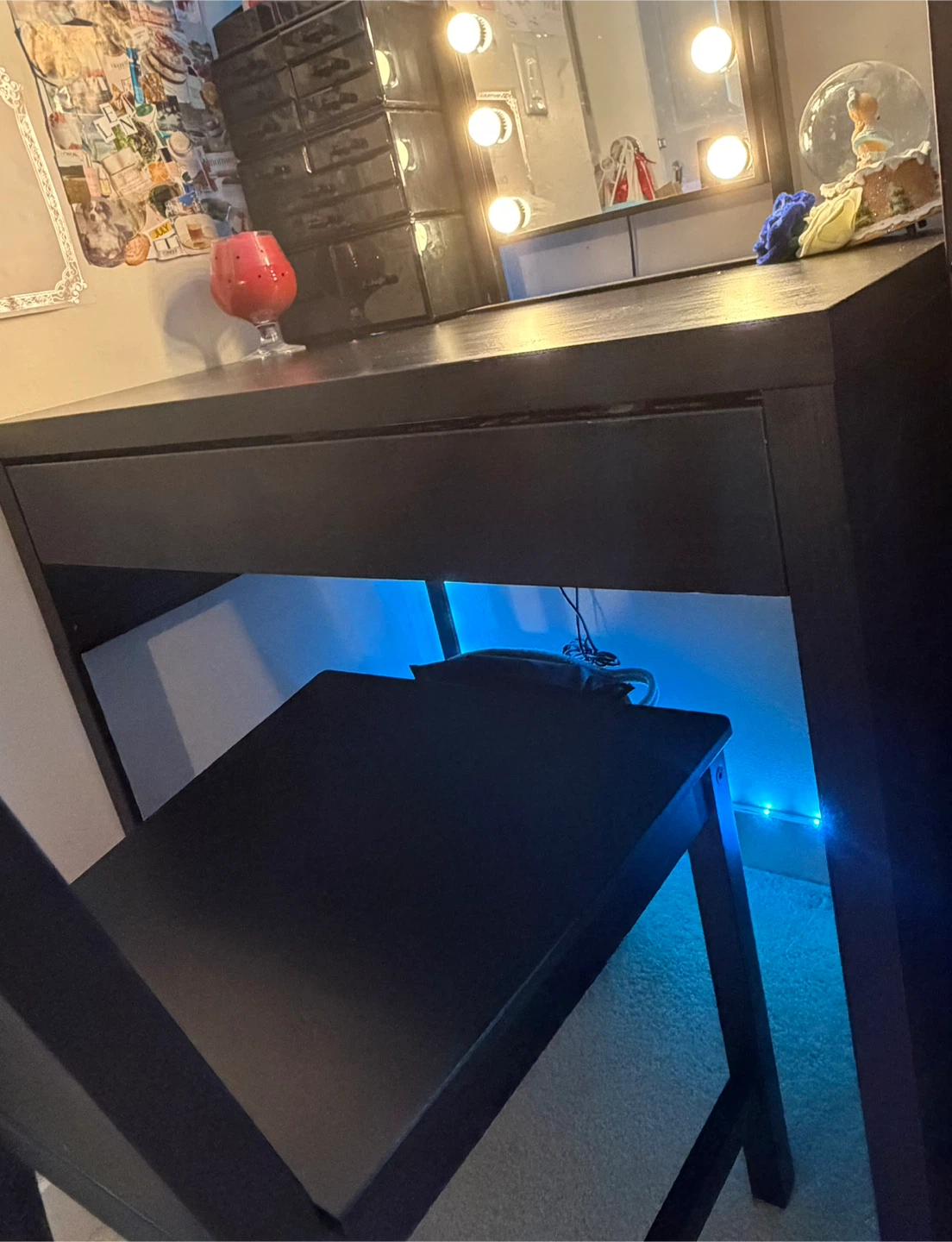 Ikea Black Desk with Matching Chair - photo 3
