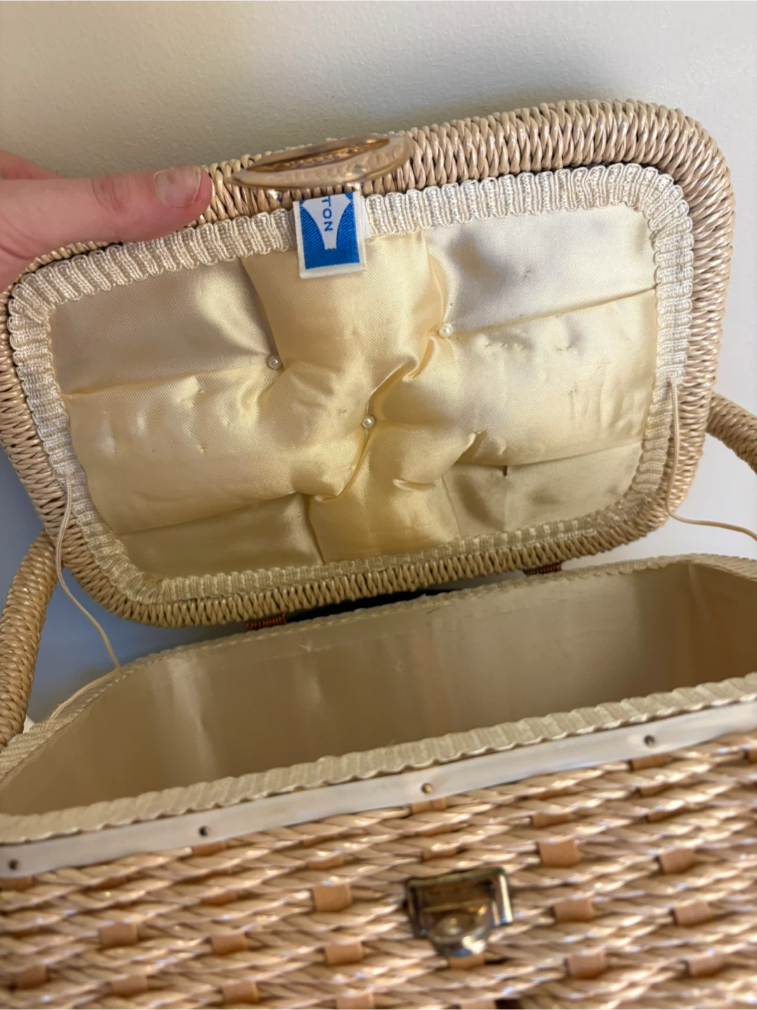 Vintage Wicker Sewing Box with Floral Tapestry Lid - photo 2