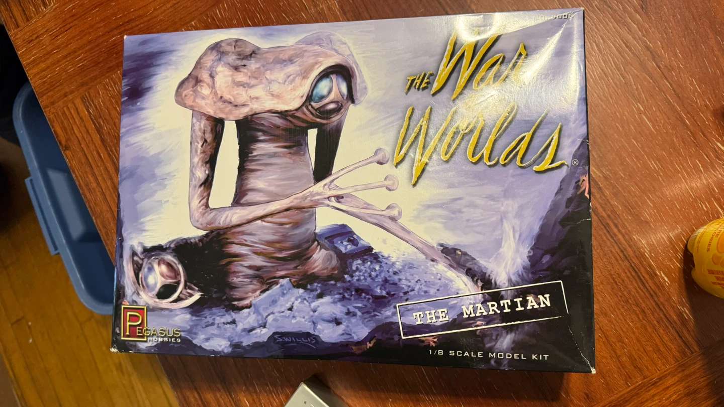 The War of the Worlds Martian 1/8 Scale Model Kit