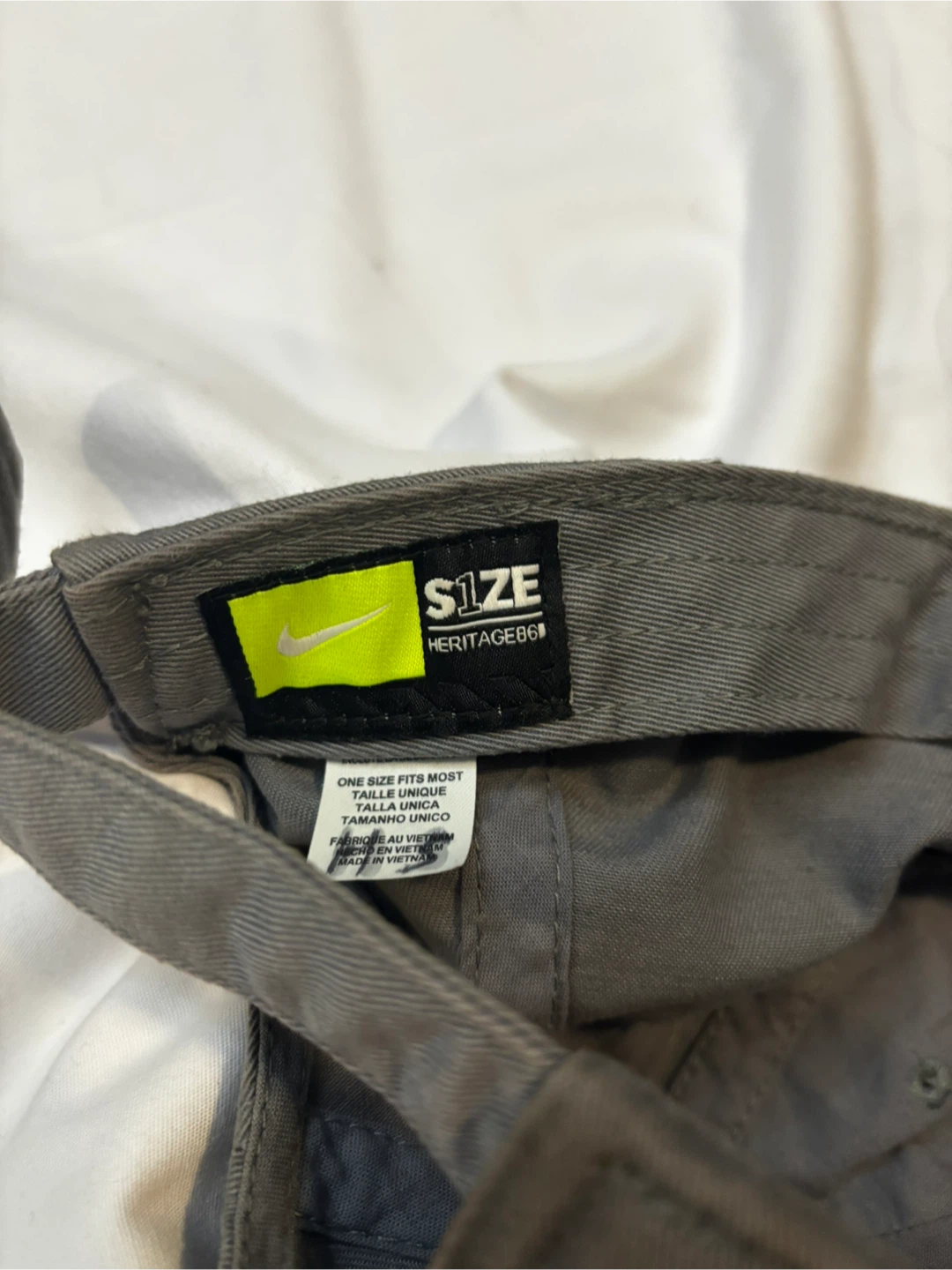 Nike Heritage 86 Baseball Cap - photo 2