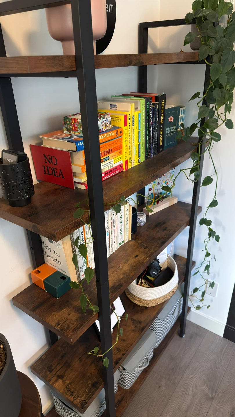 Large Book Shelf. Steel Frame. Great Condition - photo 4