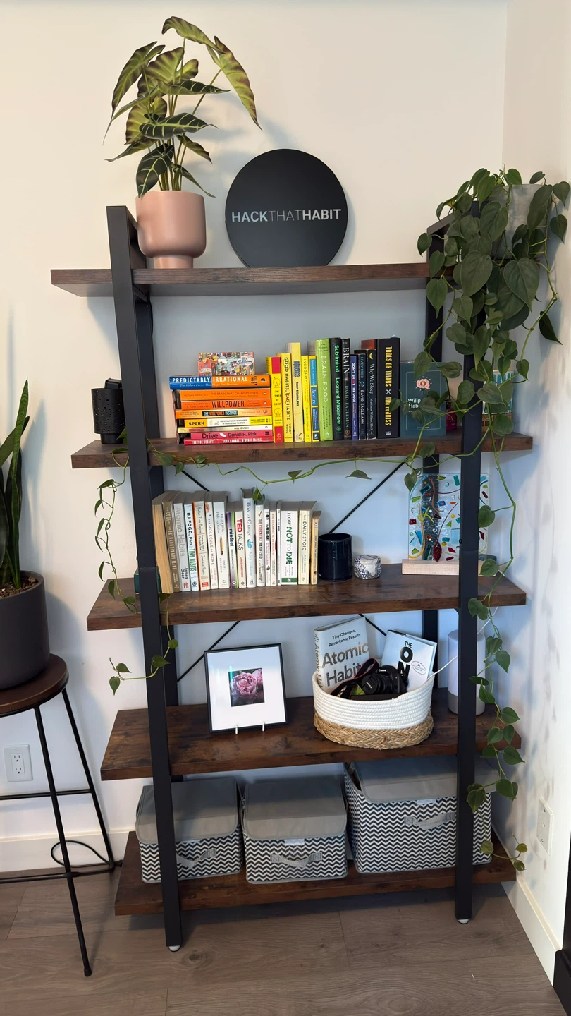 Large Book Shelf. Steel Frame. Great Condition - photo 2