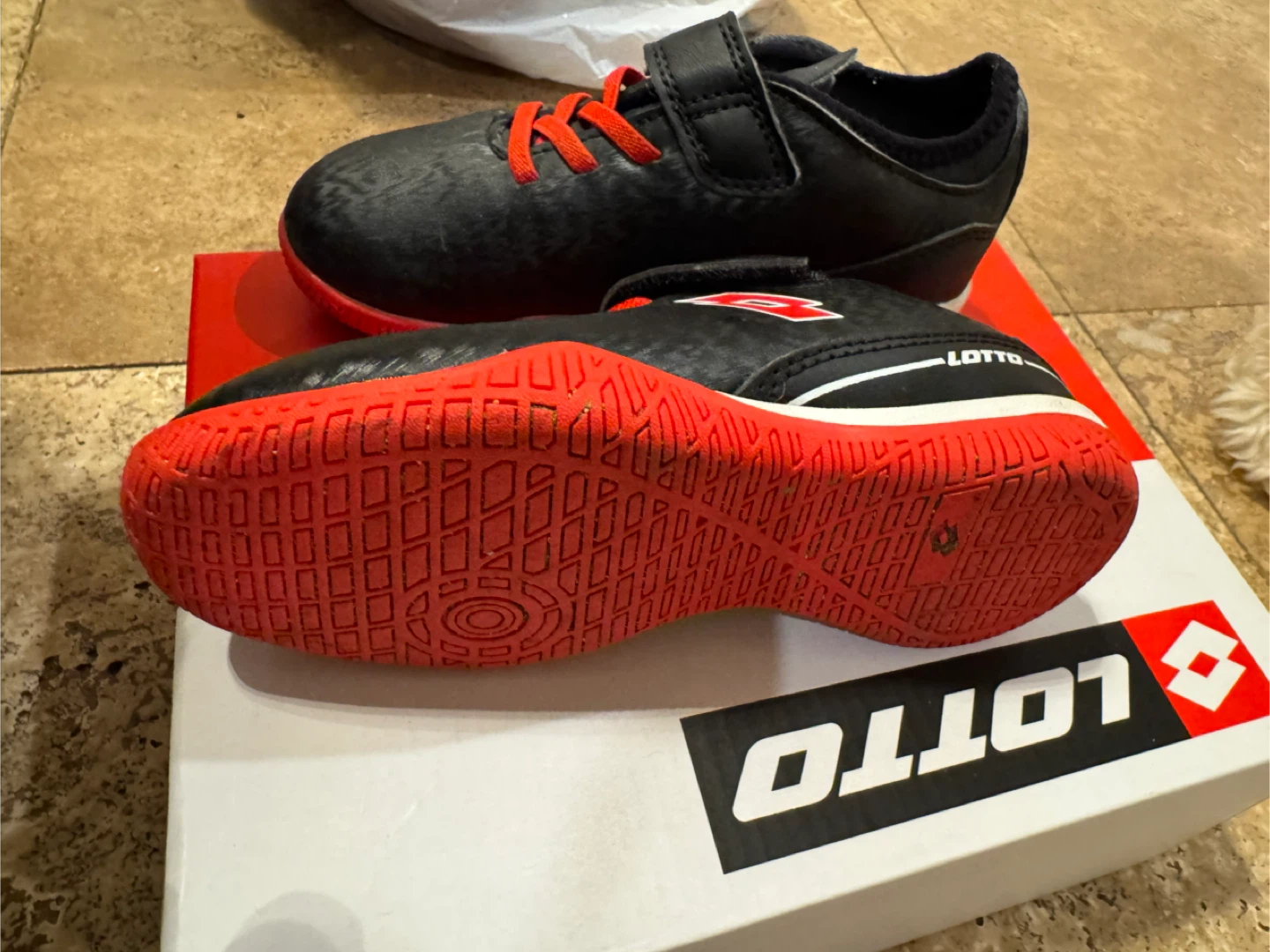 Lotto Swift Speed Soccer Cleats - Black/Red, Kids Size 9.5 US - photo 3