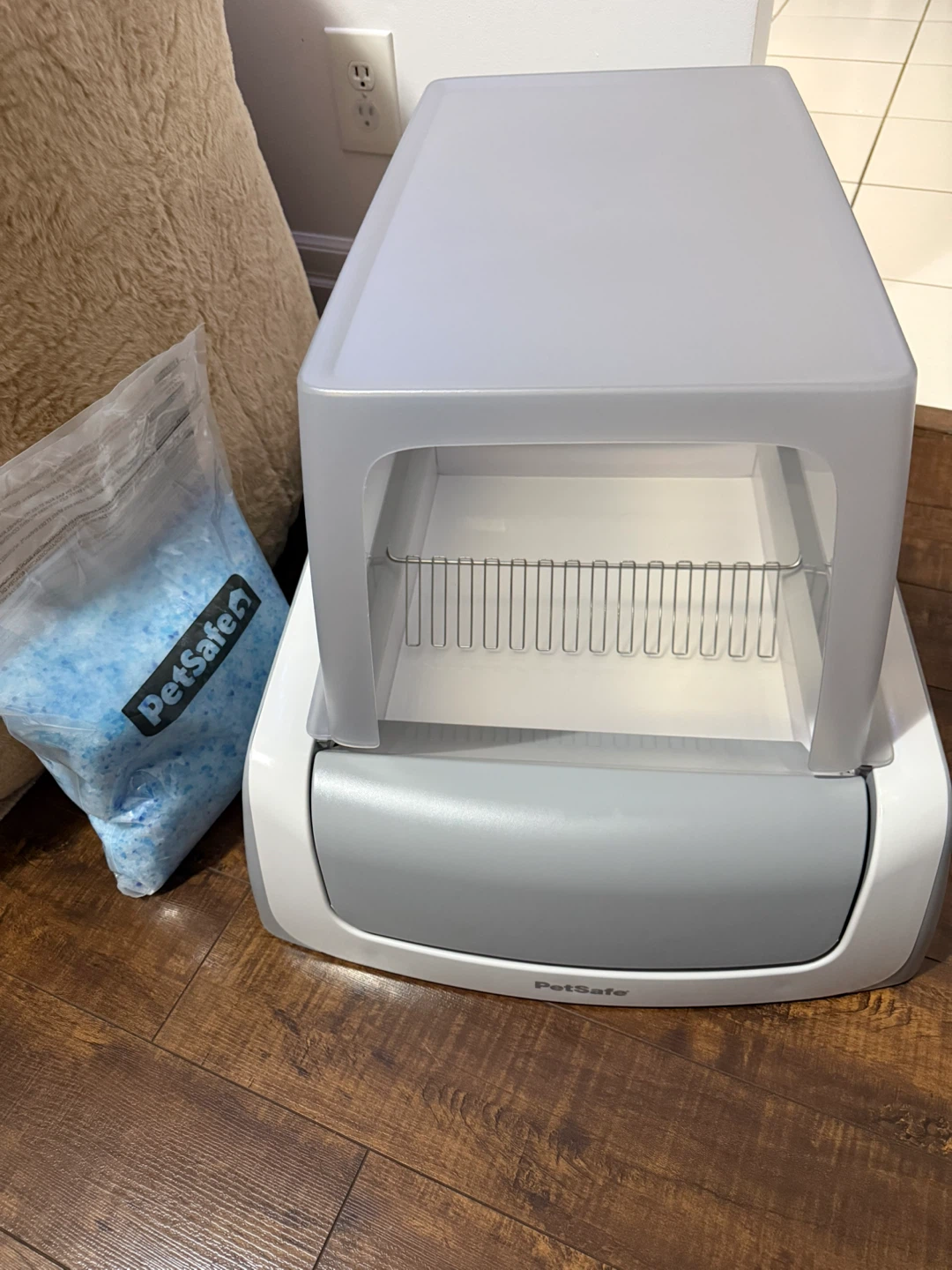 PetSafe ScoopFree Self-Cleaning Cat Litter Box – Open Box | $50