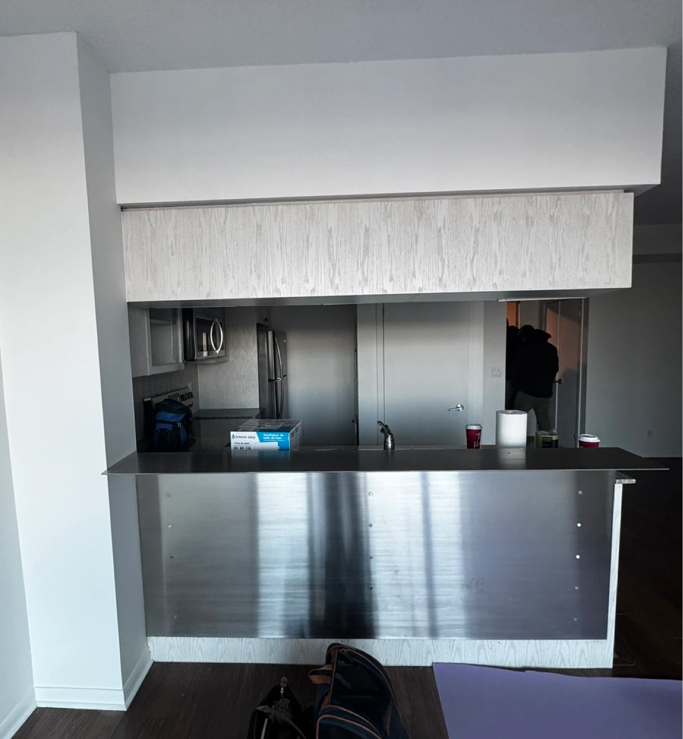 Stainless steel breakfast bar