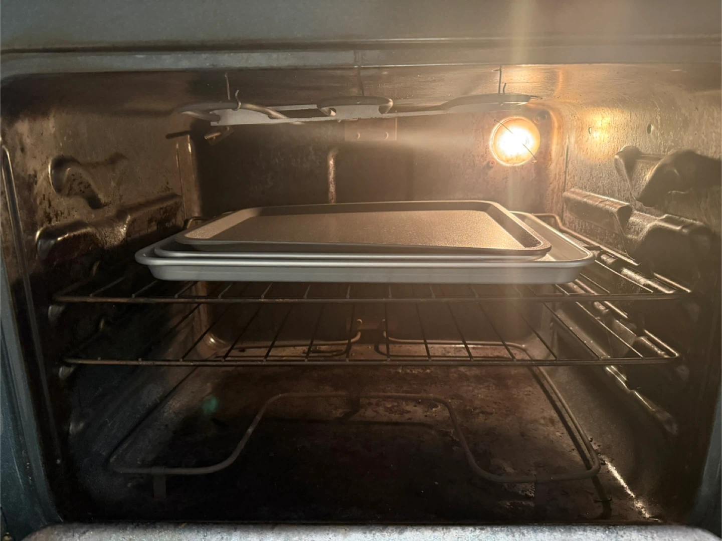 White Frigidaire Electric Stove with Oven - photo 2