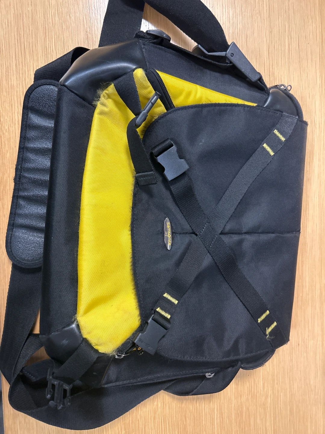 Samsonite Black & Yellow Laptop Bag