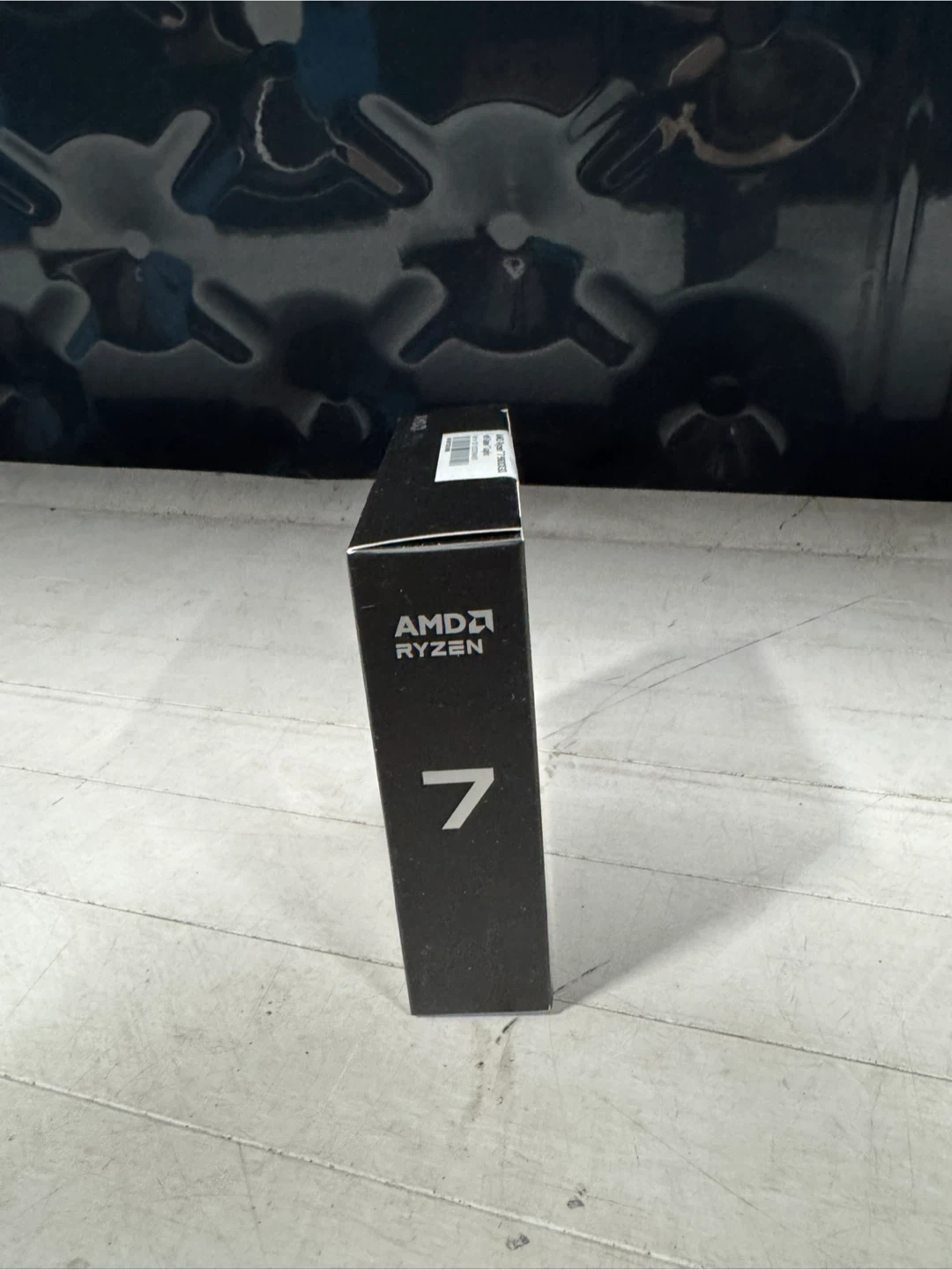AMD Ryzen™7 9800X3D with Radeon™ Graphics - photo 3