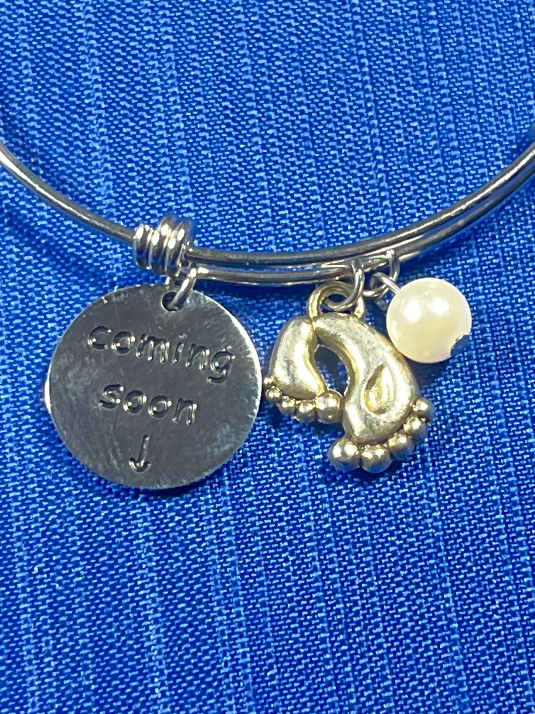 Pregnancy Announcement "Coming Soon" Charm Bracelet - photo 3