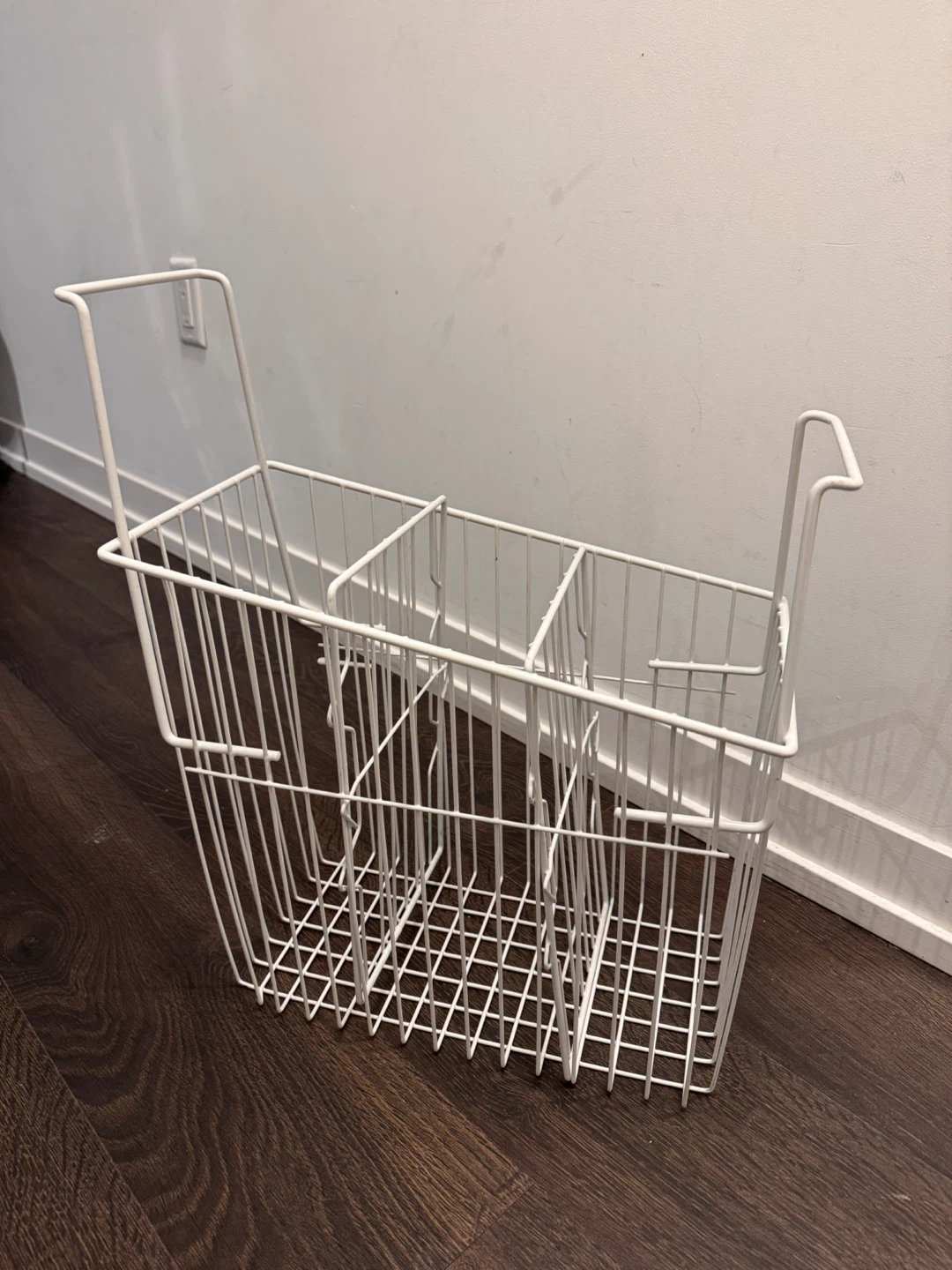 White Metal Wire Multi-Compartment Basket - photo 2