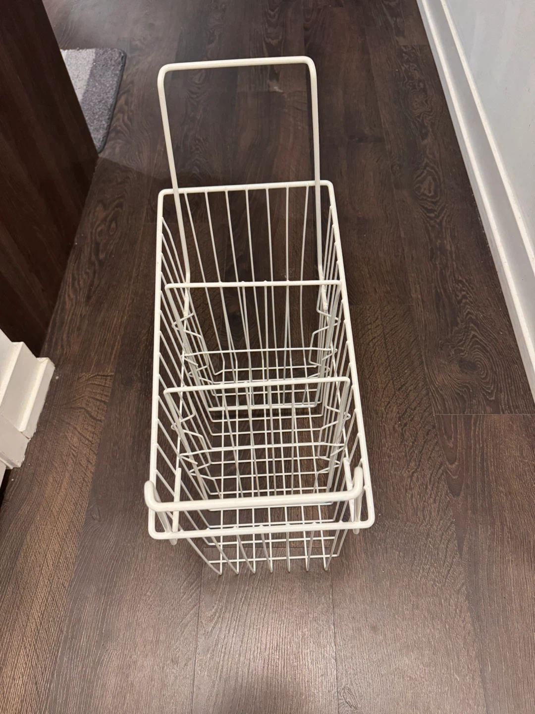 White Metal Wire Multi-Compartment Basket
