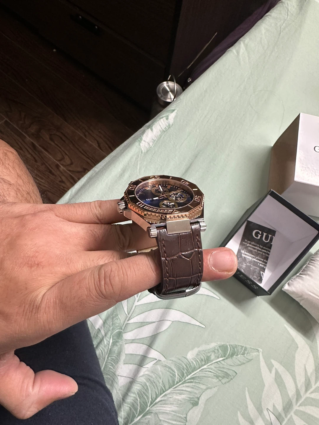 GUESS Watch with Brown Leather Strap - photo 3