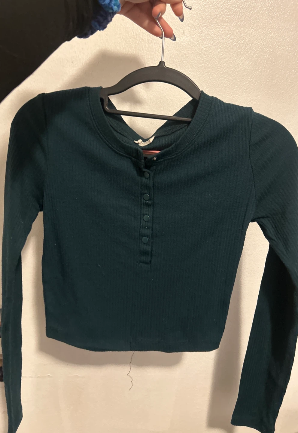 Green Ribbed Cropped Long Sleeve Henley Shirt