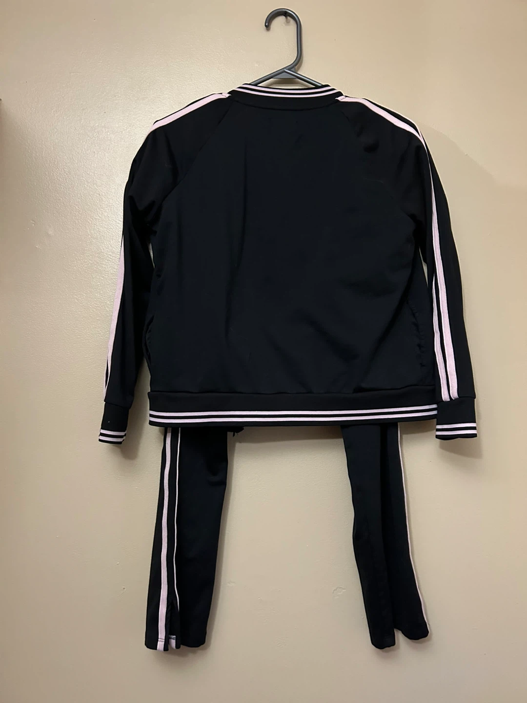 3PC Black & Pink Track Suit Kids Size 10/12 - photo 2