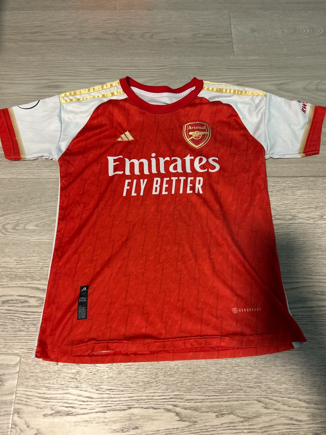 Aresenal soccer jersey