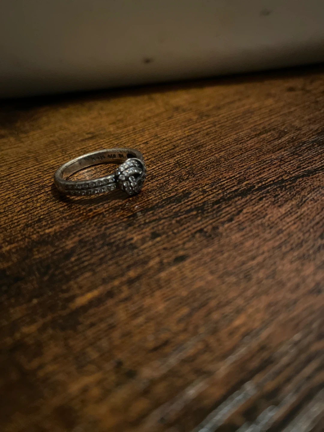 Sparkly Knot Ring - photo 2