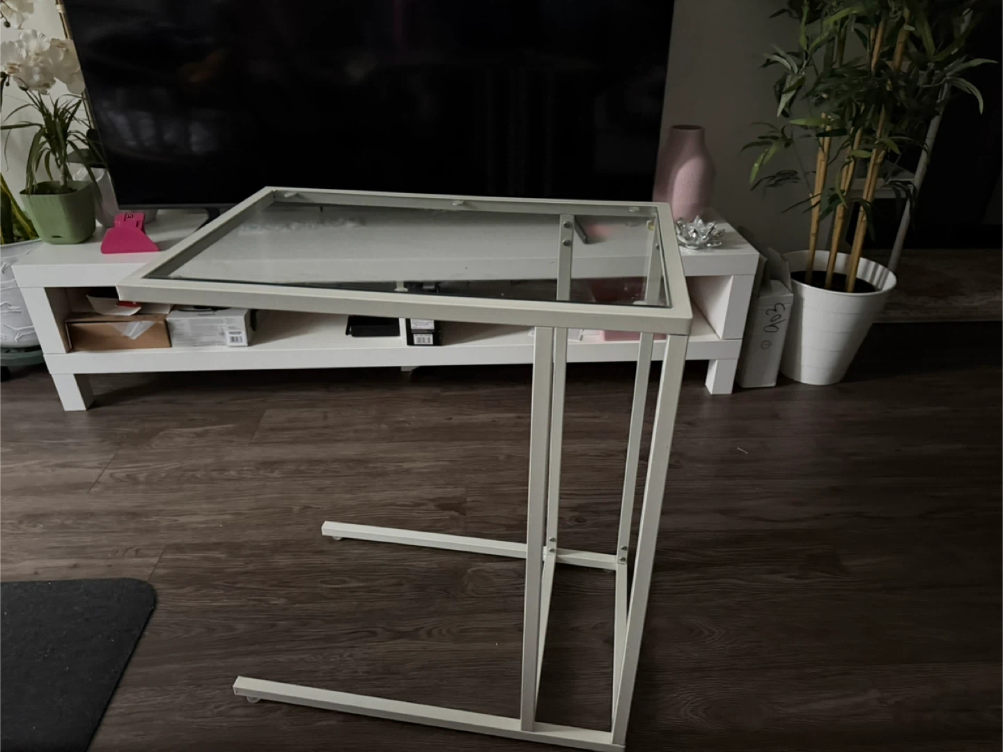2 set White C-Table with Glass Top