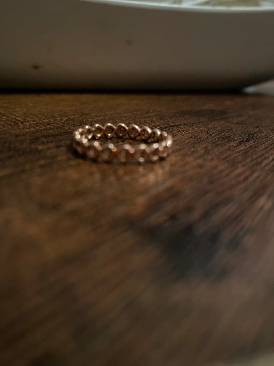 Gold-tone ring with heart detail - photo 2