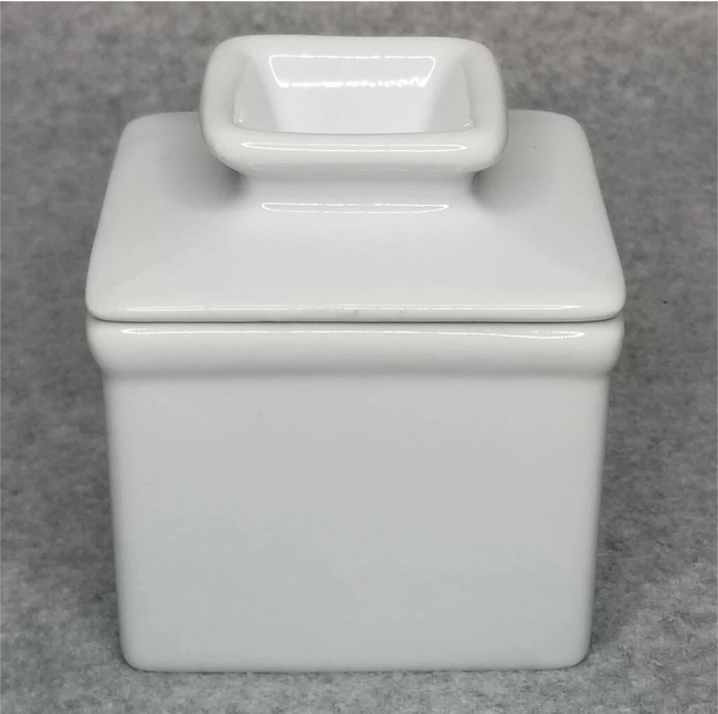 White Ceramic Butter Dish with Lid - photo 2