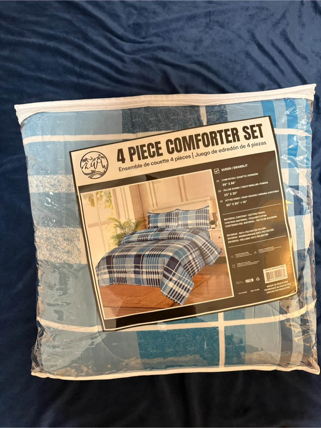Brand New Queen Plaid Comforter Set - 4 Piece