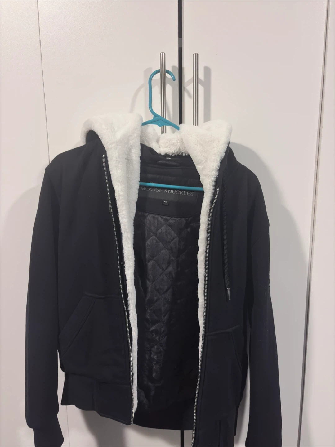 Moose Knuckles Size YOUTH Medium - photo 2