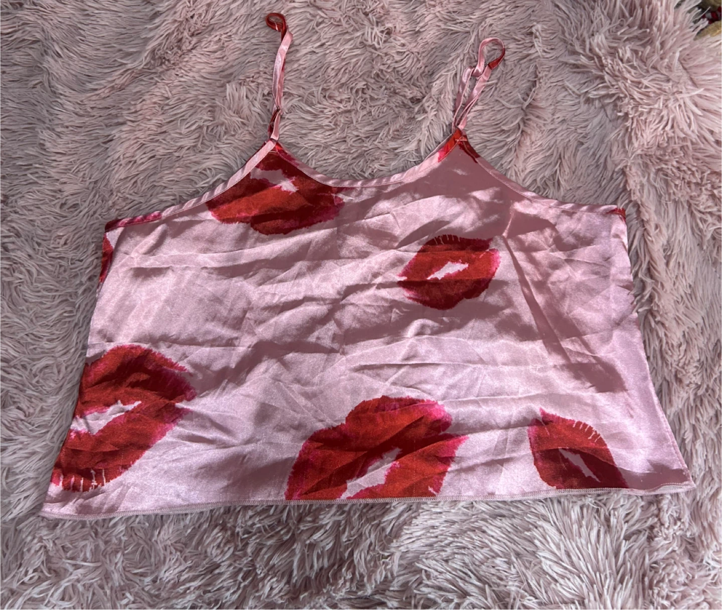 Pink Satin Cami Top with Red Lips Print - photo 3