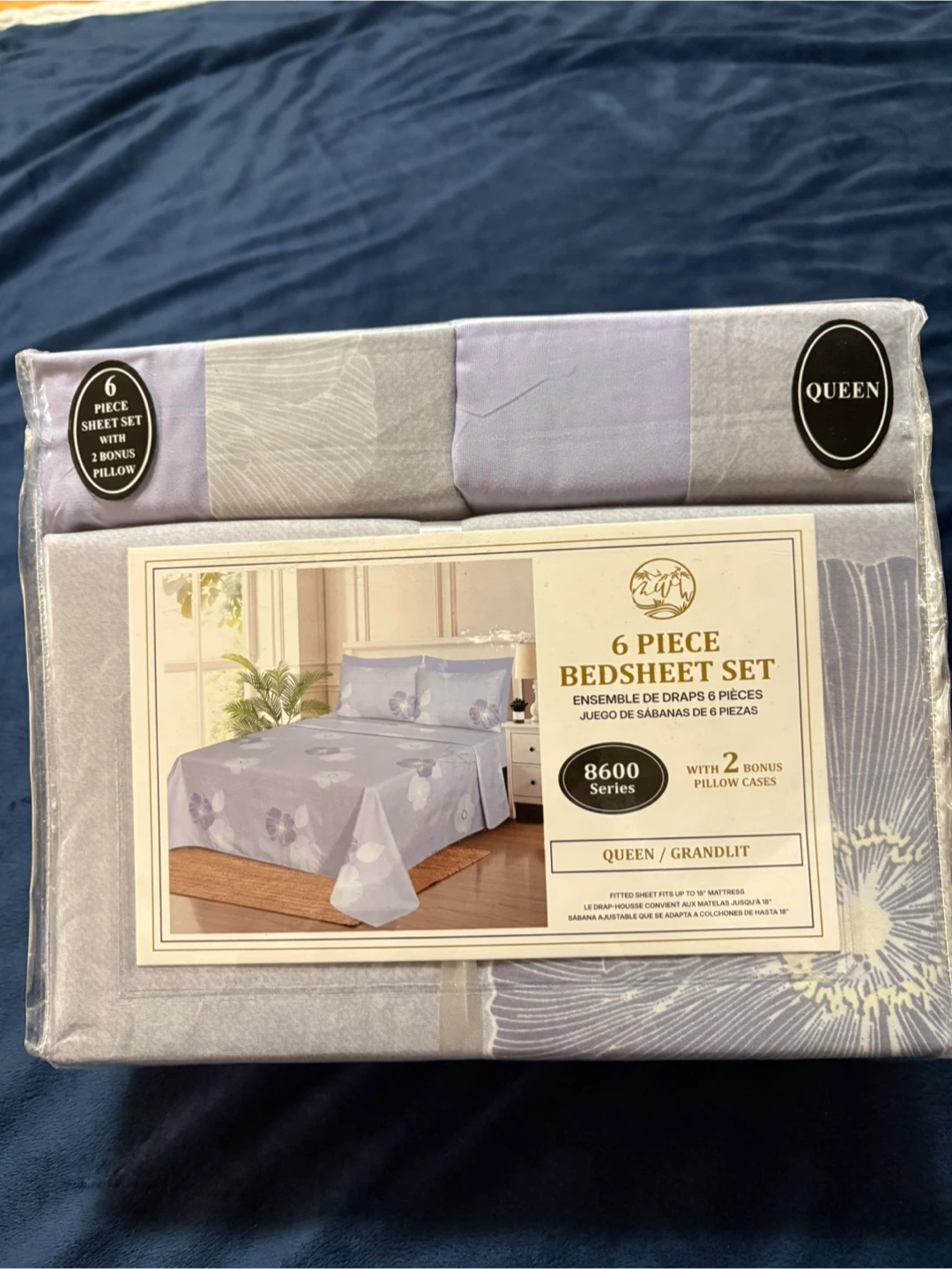 Brand New 6 Piece Queen Size Bedsheet Set with 4 Pillow Covers