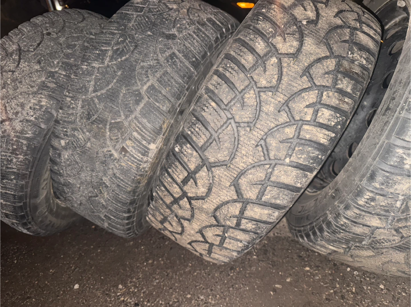 225-60-R16 winter tires 180$ - photo 2