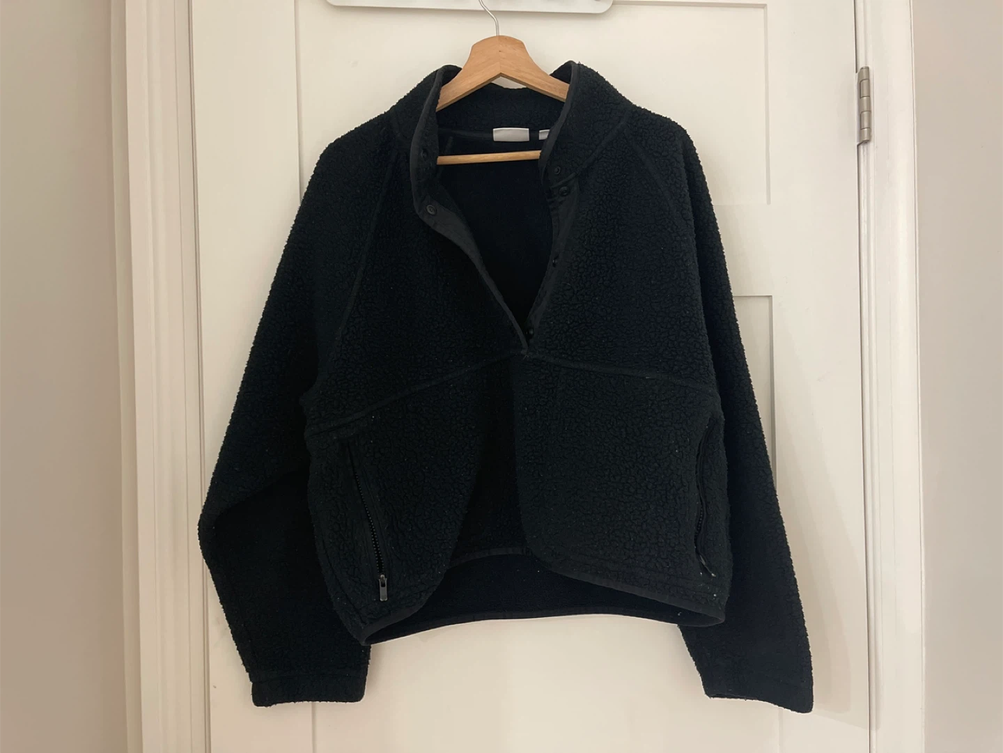 Aritzia Black Fleece Sunday best size L