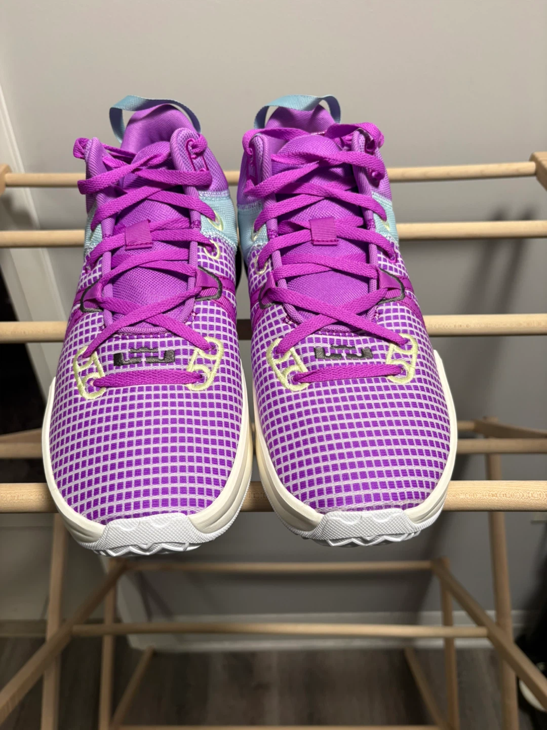 Nike LeBron XXI "Graffiti" Basketball Shoes