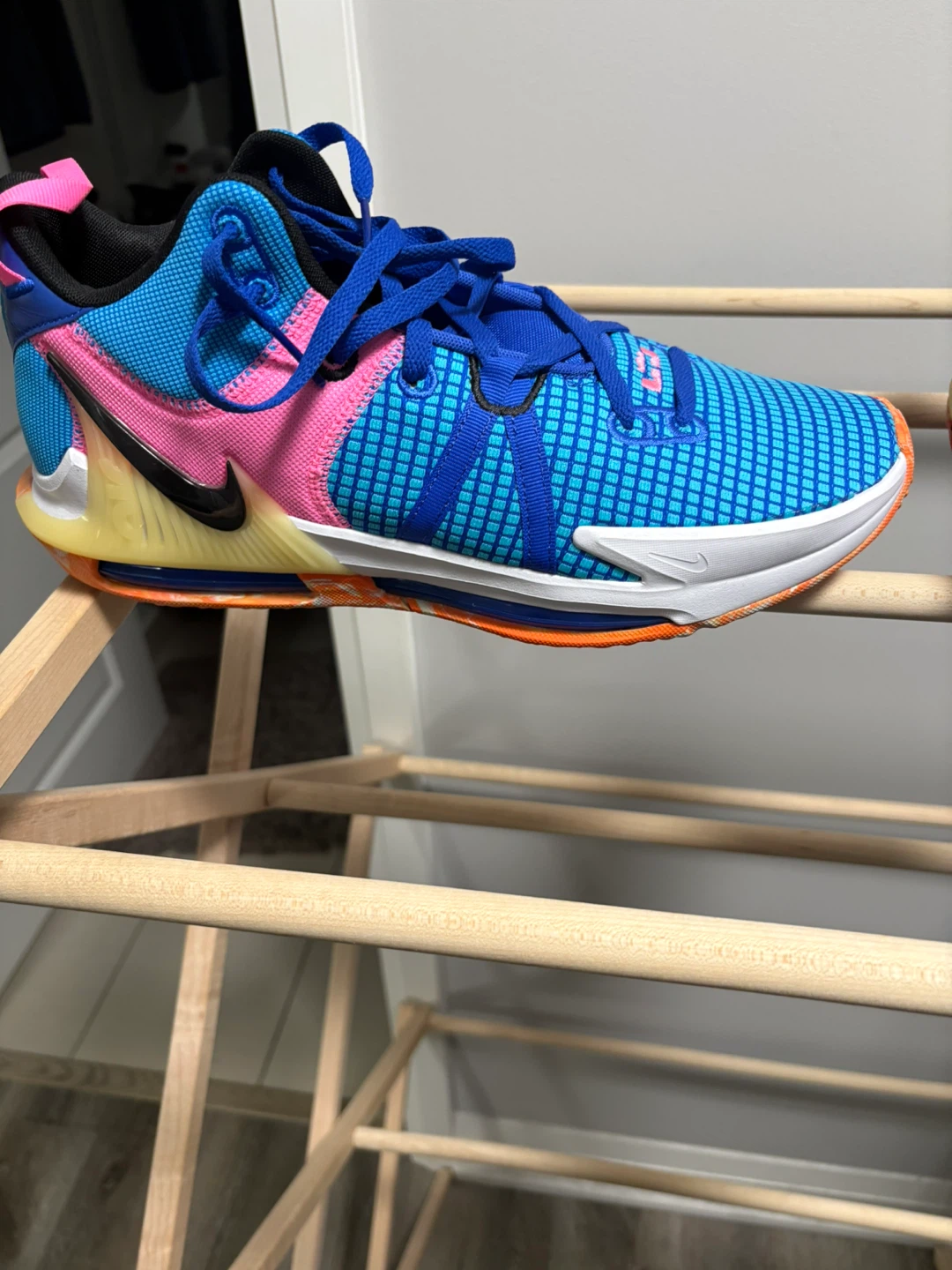 Nike LeBron Witness VII Men's Basketball Shoes - photo 2