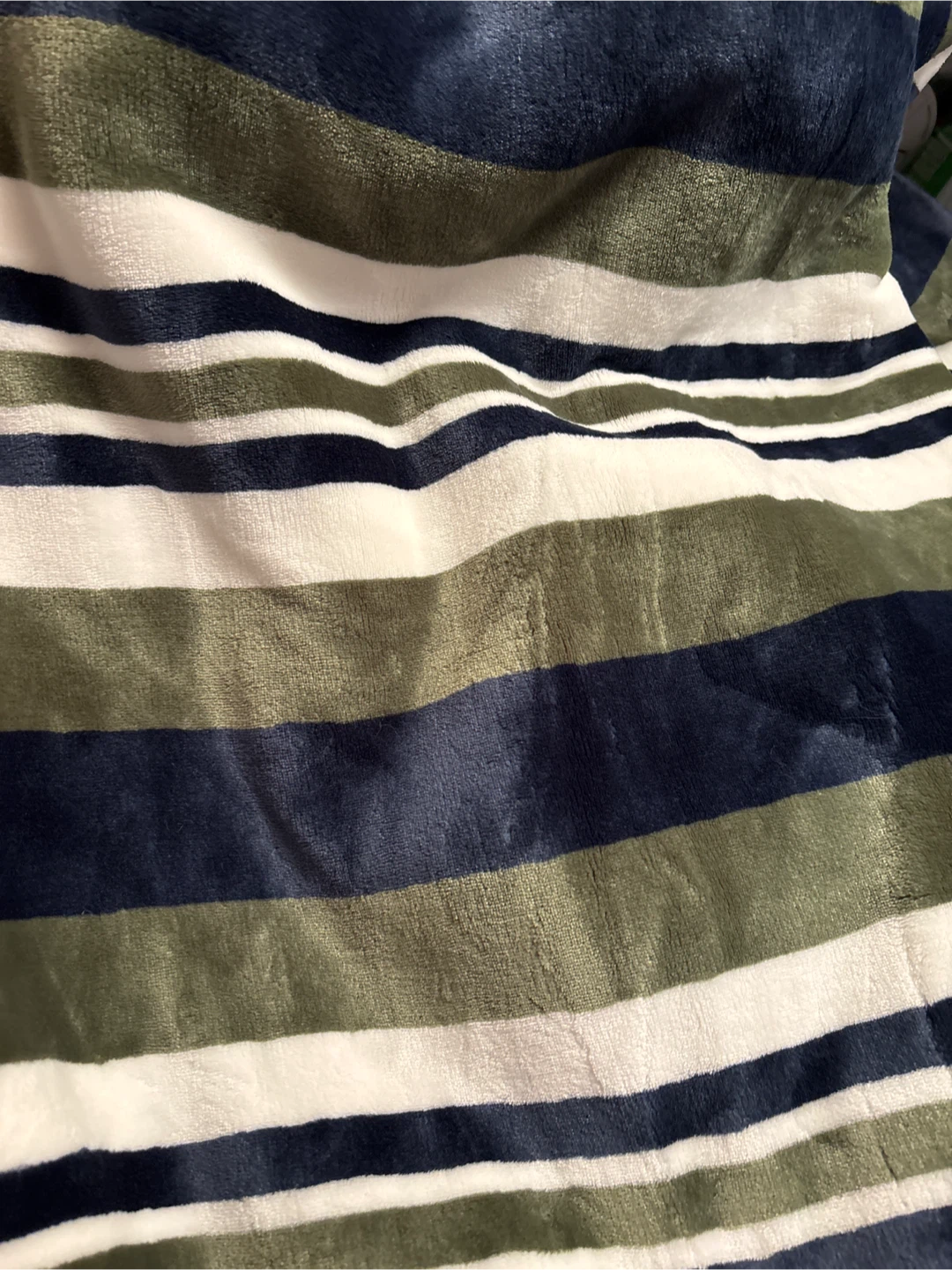 NWOT Tommy Hilfiger Throw  Navy/Green/White Stripe Sherpa