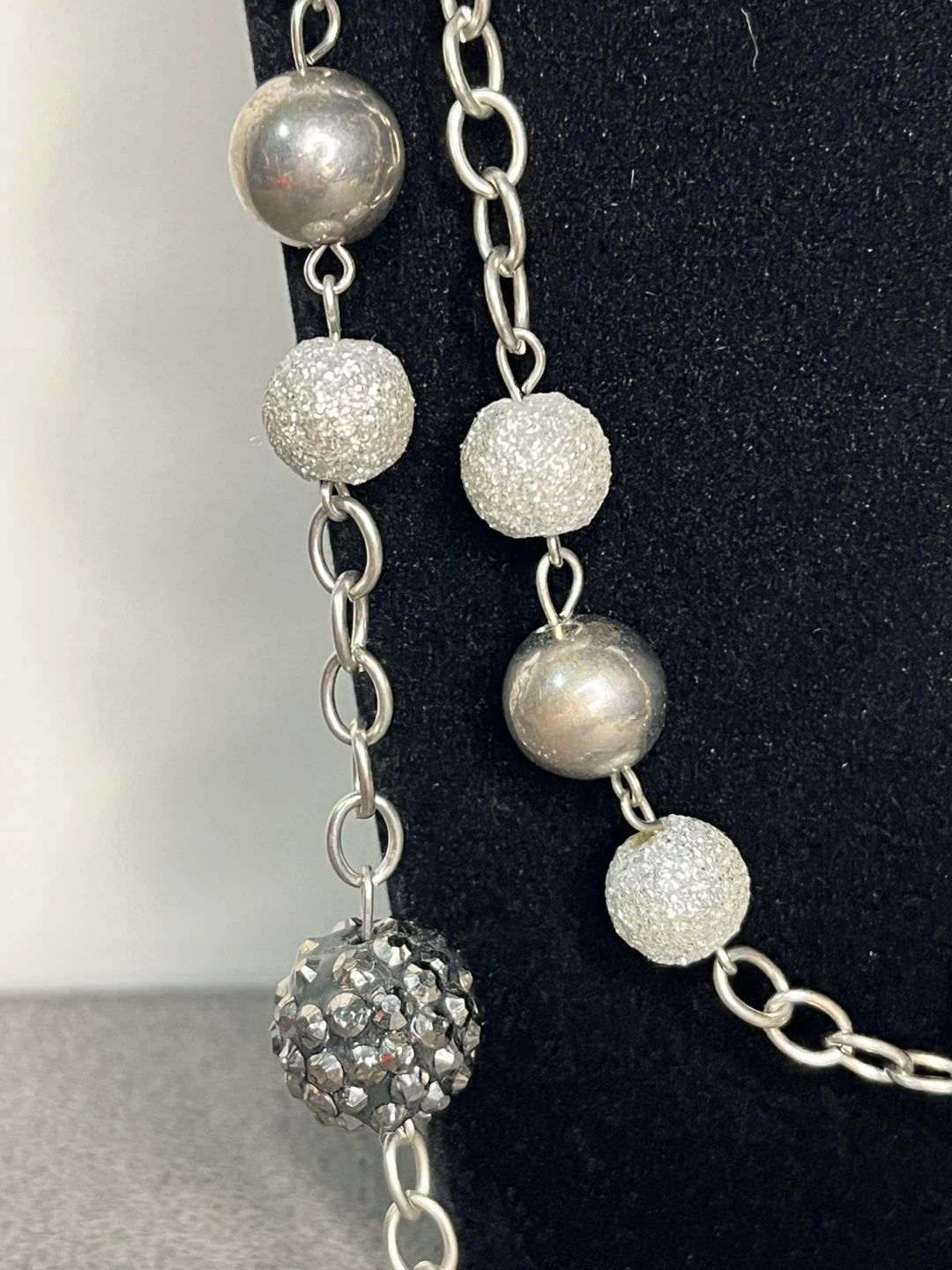 Silver Tone Beaded Necklace - photo 5