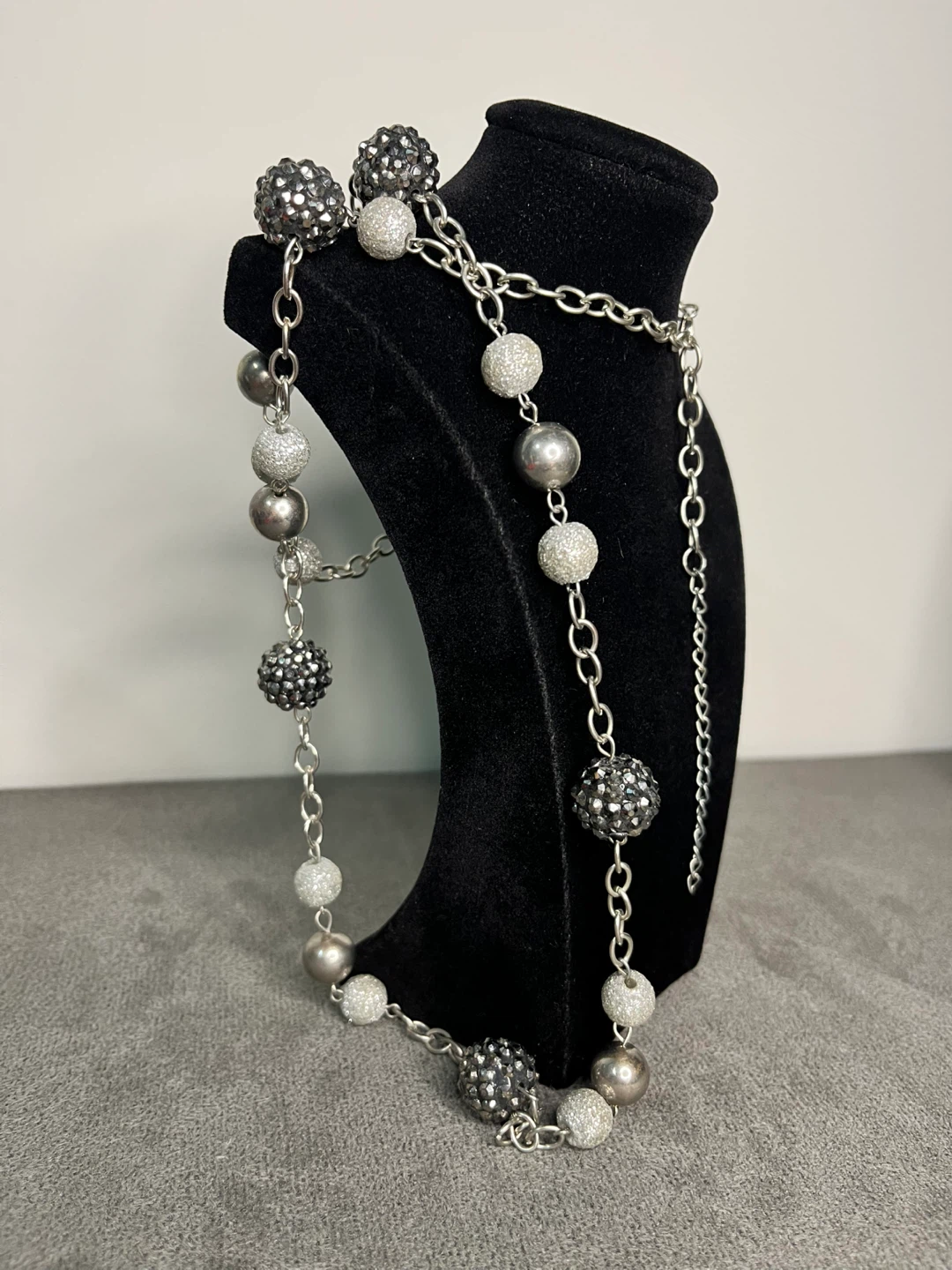 Silver Tone Beaded Necklace - photo 4