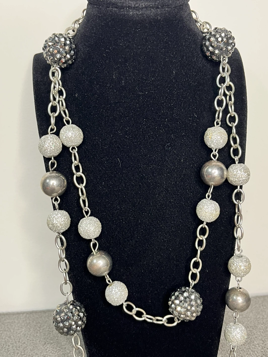Silver Tone Beaded Necklace - photo 2