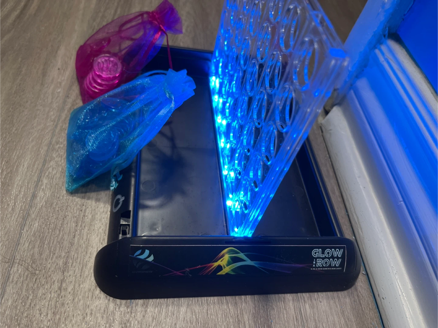 Glow Row Connect 4 Game - photo 4
