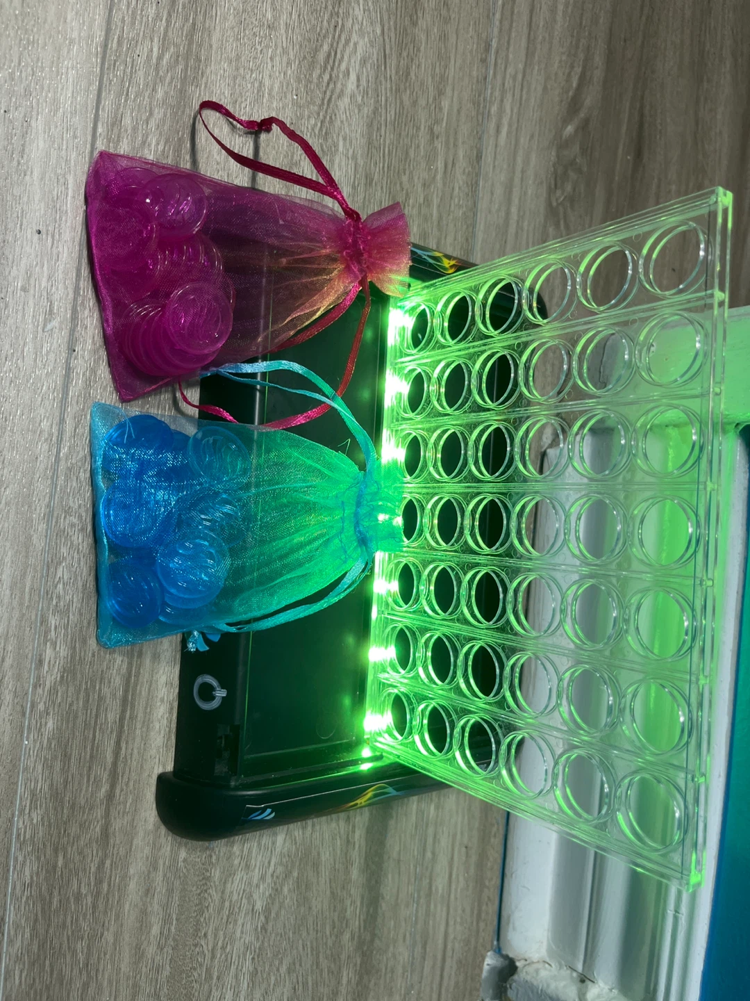 Glow Row Connect 4 Game - photo 3