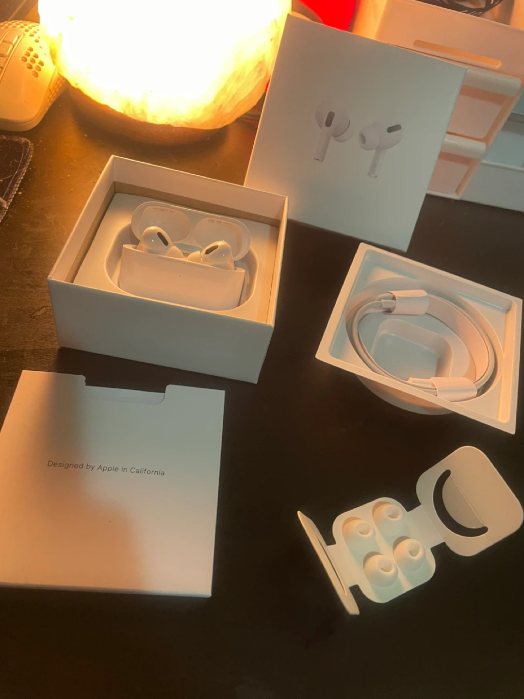 AirPods Pro (1st generation) with Charging Case - photo 2