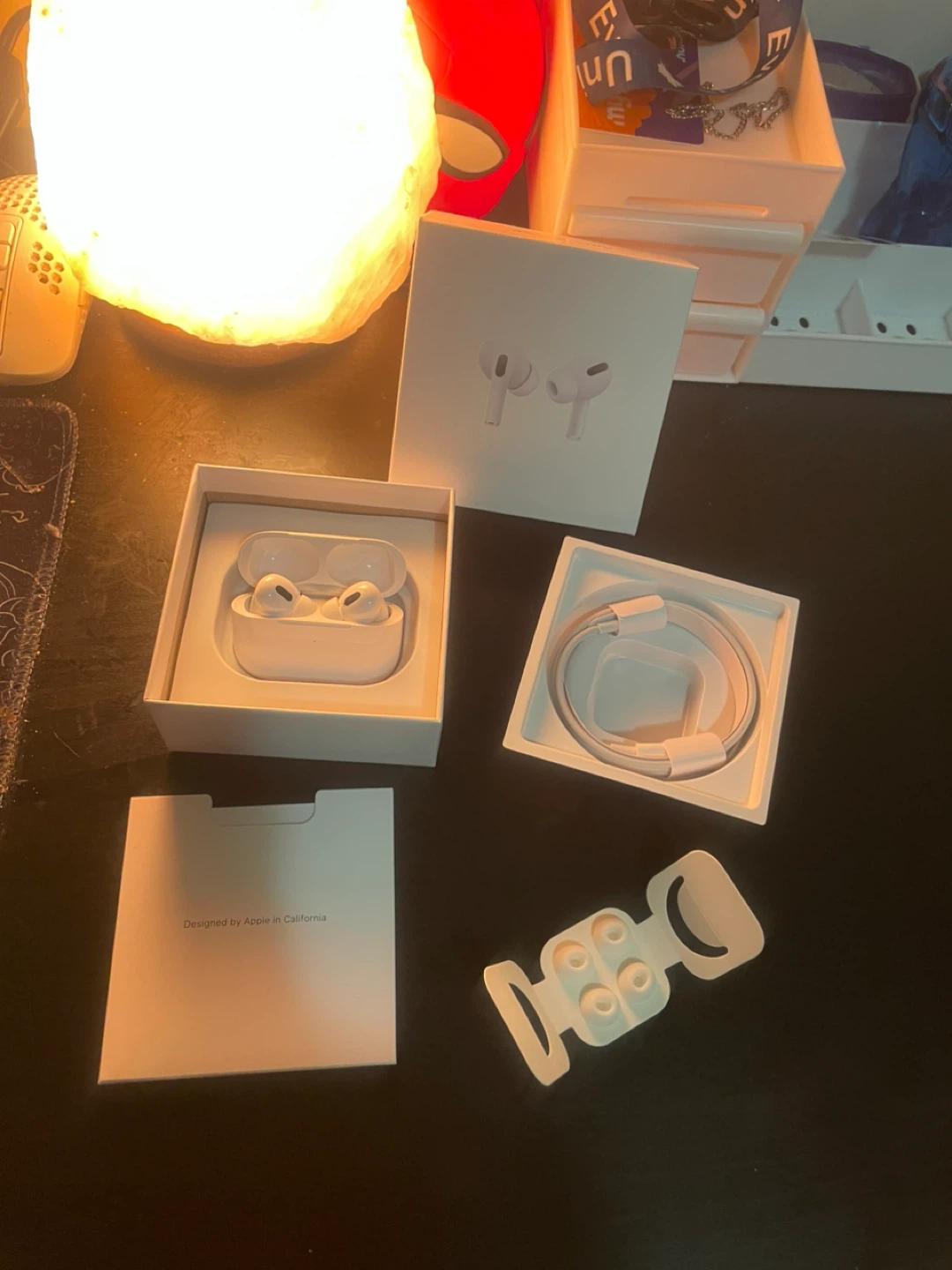 AirPods Pro (1st generation) with Charging Case - photo 3